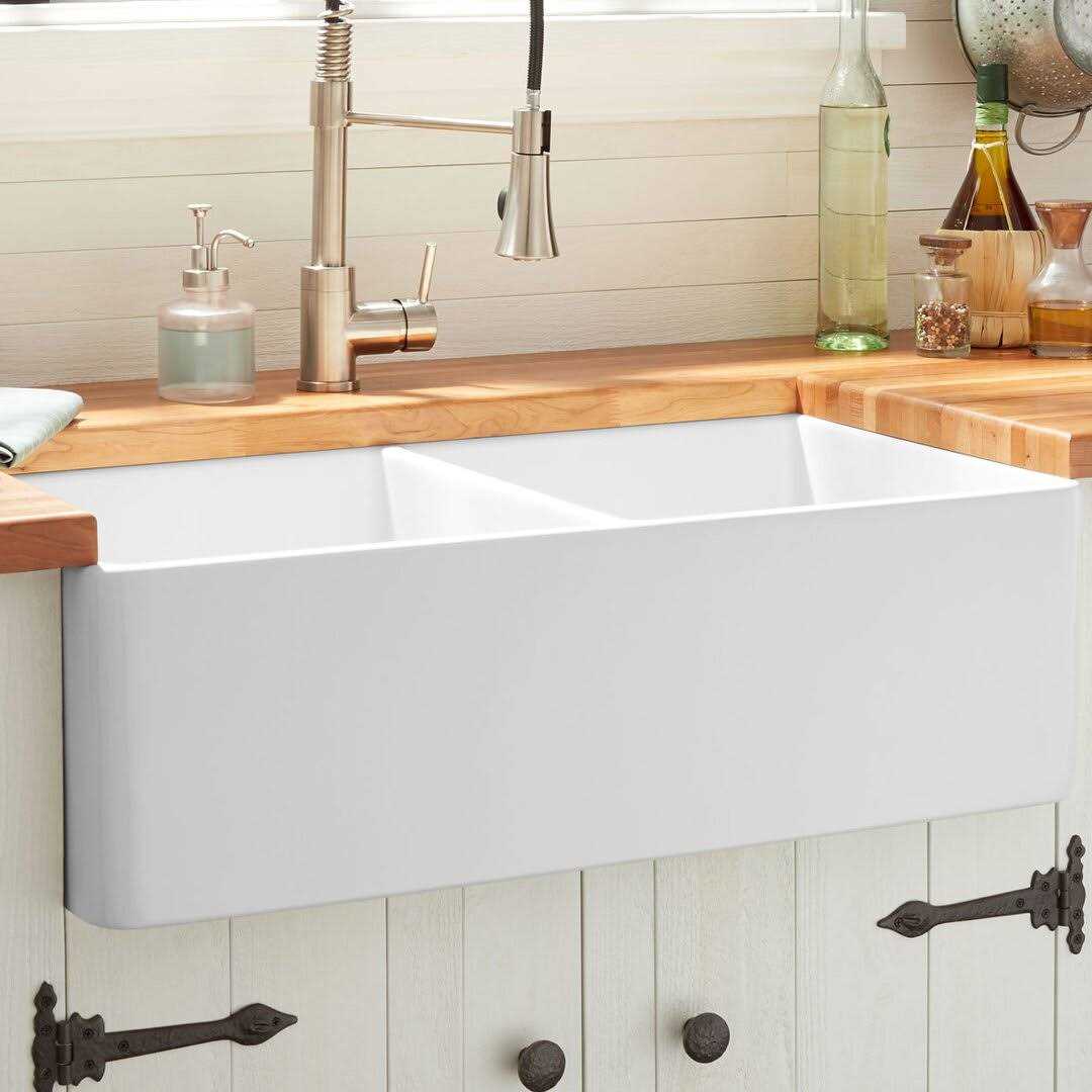 Signature Hardware 33 Reinhard Double Bowl Fireclay Farmhouse Sink